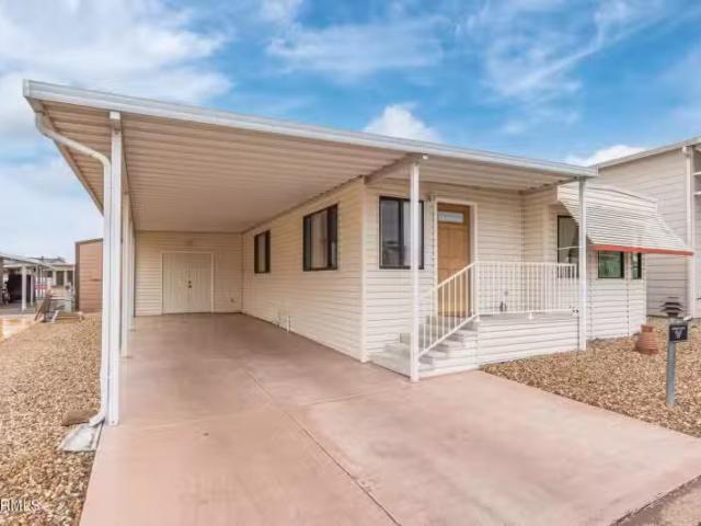 House for sale in Surprise
