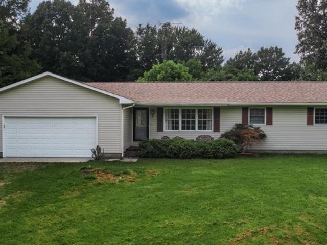 House for sale in Creal Springs, Illinois