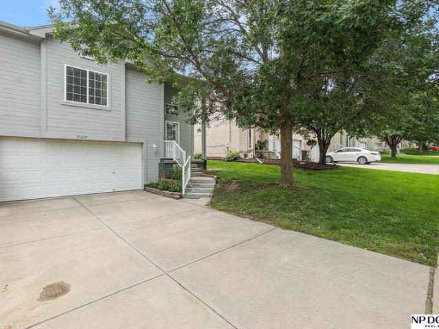 Townhouse for sale in Omaha
