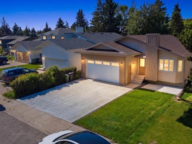 House for sale in Wedgewood, Alberta
