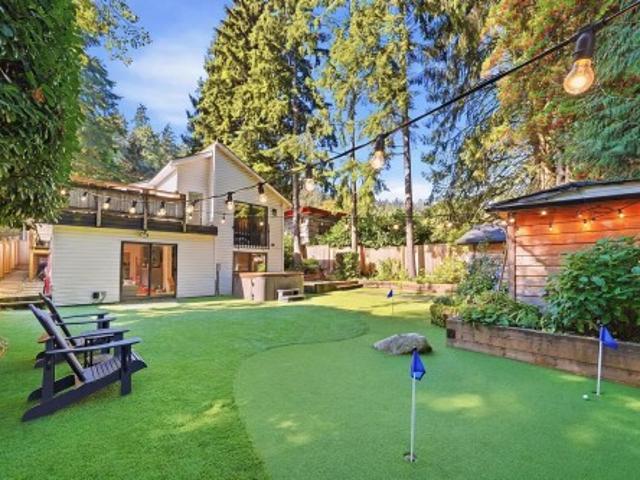 House for sale in Cove Cliff, Metro Vancouver Regional District