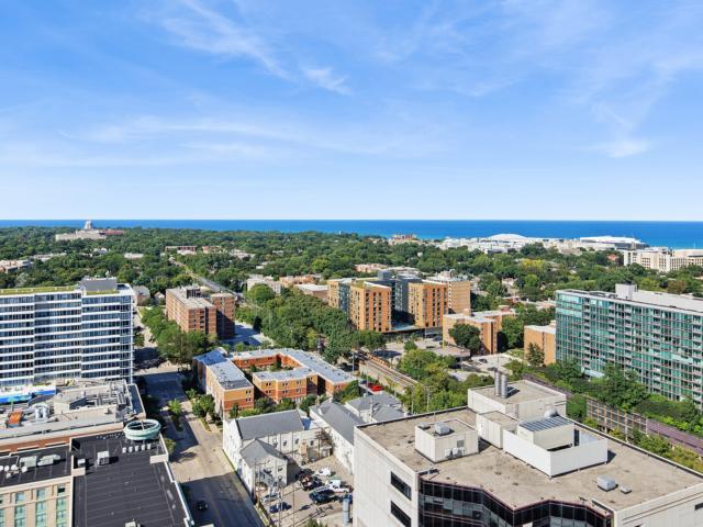 Condo for sale in Evanston, Illinois
