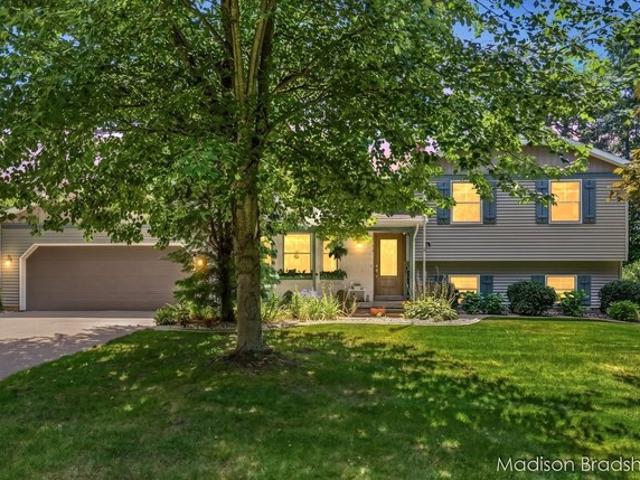 House for sale in Plainfield Charter Township, Belmont
