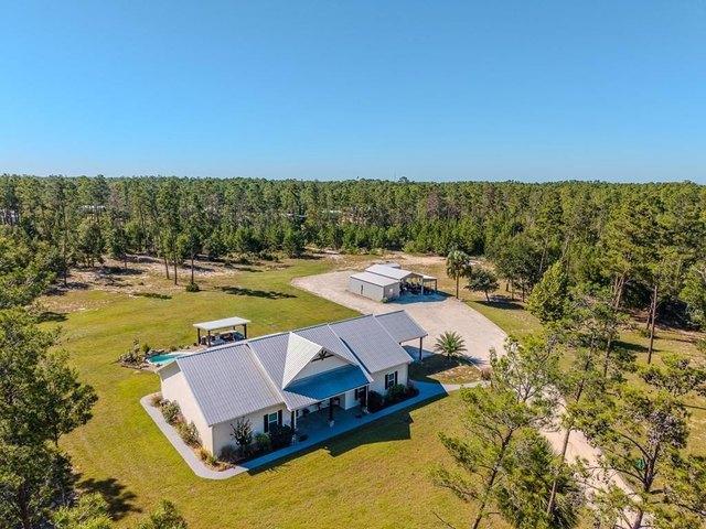 House for sale in Steinhatchee, Florida