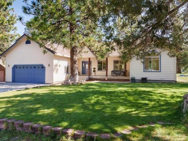 House for sale in Weed, California