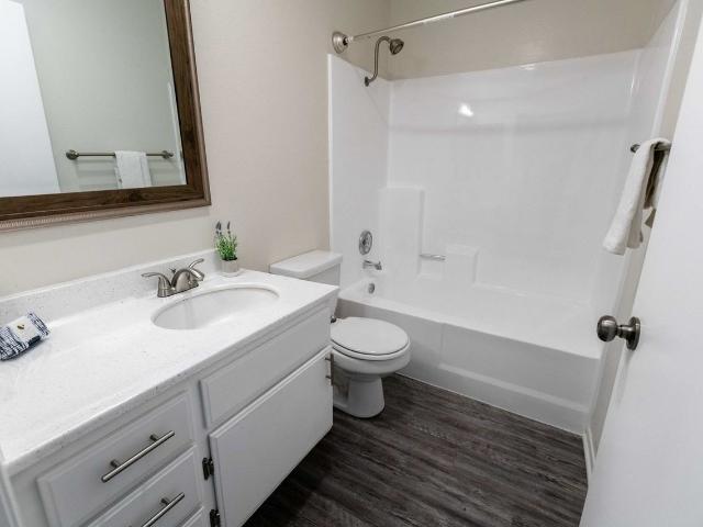Apartment for rent in Canoga Park, California