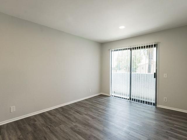 Apartment for rent in Canoga Park, California