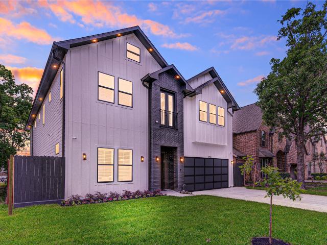 House for sale in Oak Forest, Houston