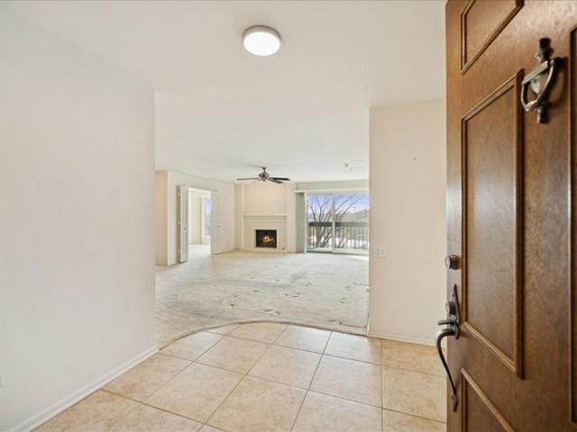 Condo for sale in Northbrook, Illinois