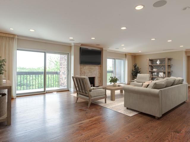 Condo for sale in Northbrook, Illinois