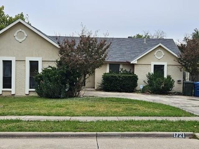 House for sale in Carrollton, Texas