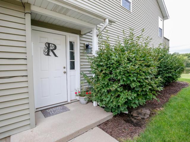 Condo for sale in Dixon, Lee County