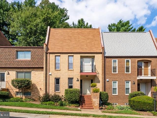Townhouse for sale in Virginia