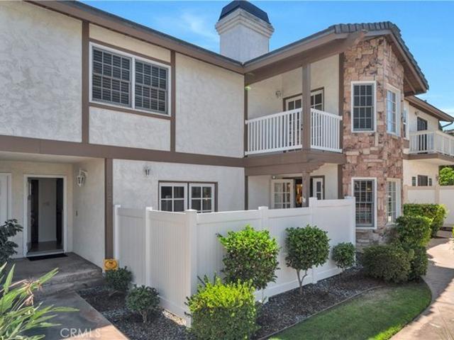 Townhouse for sale in Torrance, California