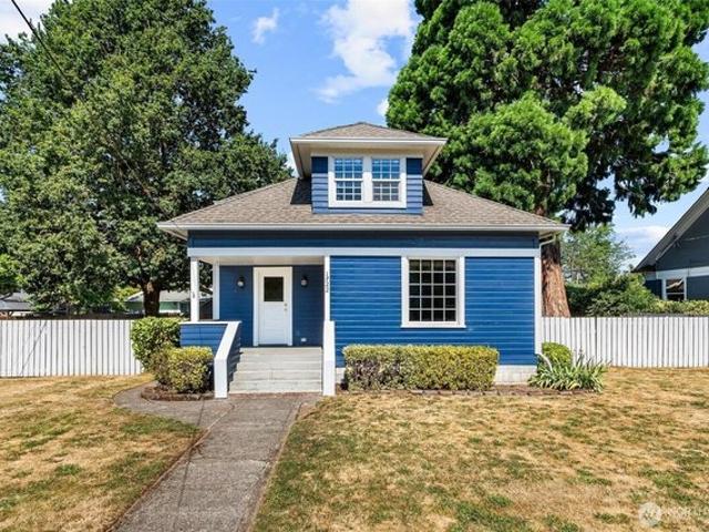 House for sale in Enumclaw, Washington