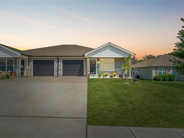Townhouse for sale in Raymore, Missouri