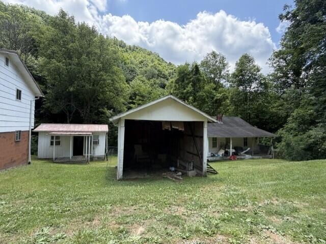 House for sale in Pippa Passes, Kentucky