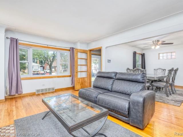House for sale in Allen Park