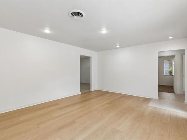 House for sale in Irving, Dallas County