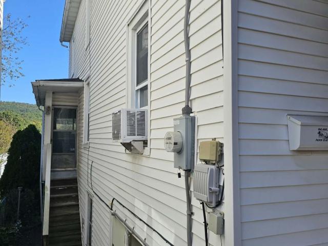 House for sale in Kangaroo Hill, Coal Township