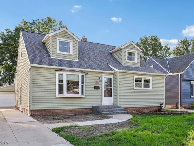 House for sale in Wickliffe, Lake County