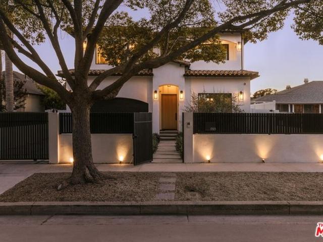 House for sale in Canoga Park, California