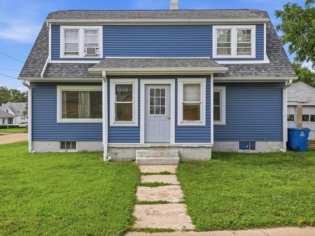 House for sale in Dixon, Illinois