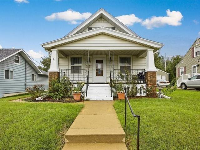 House for sale in Cedar Rapids, Linn County