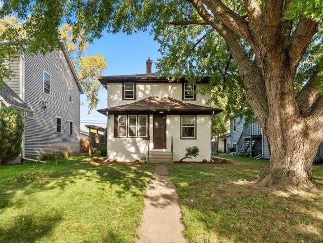 House for sale in Lauderdale, Ramsey County