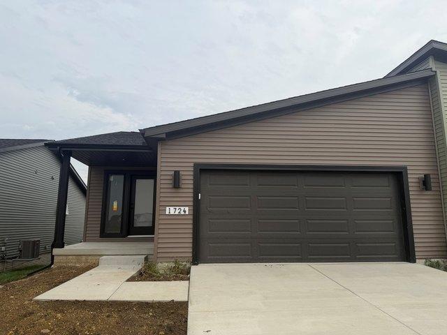 Townhouse for sale in Greystone Fields, Normal