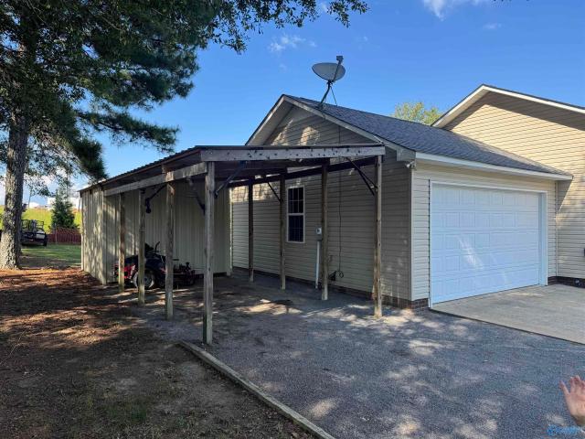 House for sale in Boaz, Alabama