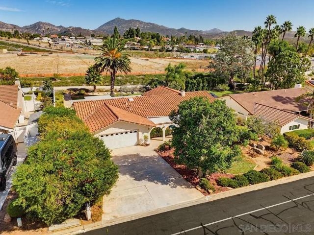 House for sale in Stoneridge Chateaus, Poway