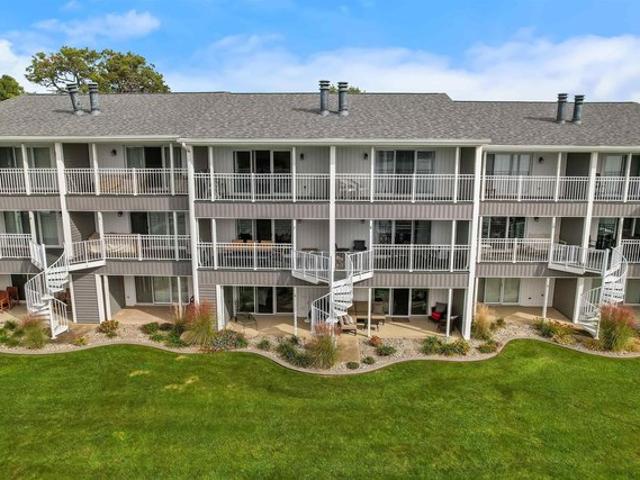 Condo for sale in Rochester, Fulton County