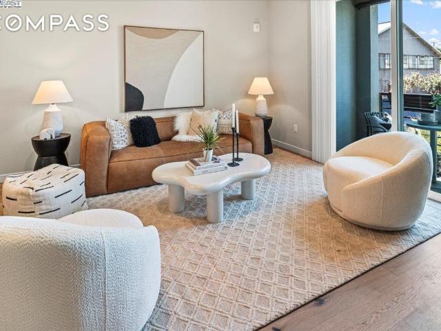 Condo for sale in Oakland