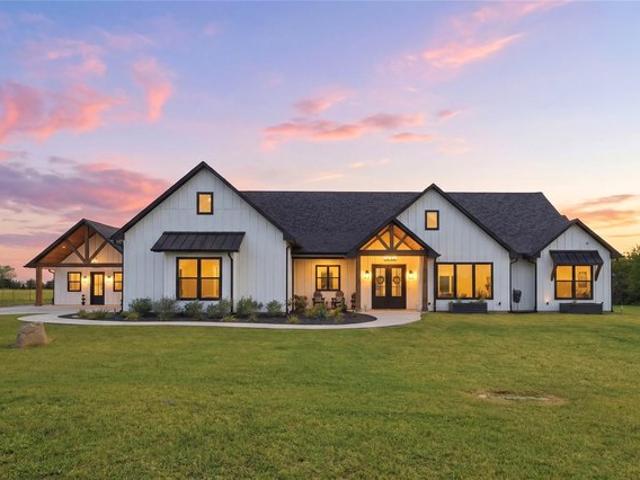House for sale in Fannin, Texas