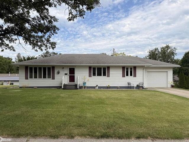 House for sale in Carroll, Iowa