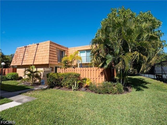 Townhouse for sale in Fort Myers, Florida