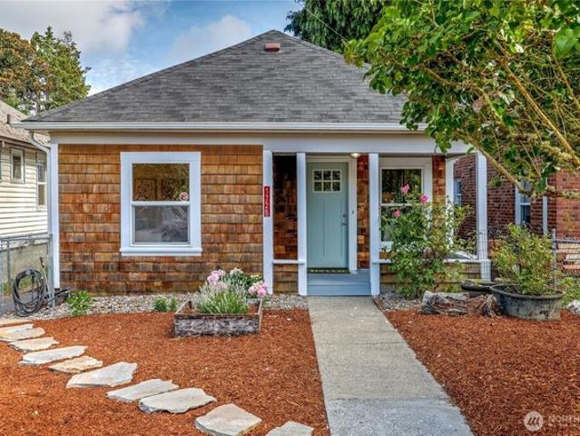 House for sale in Belfair, Washington