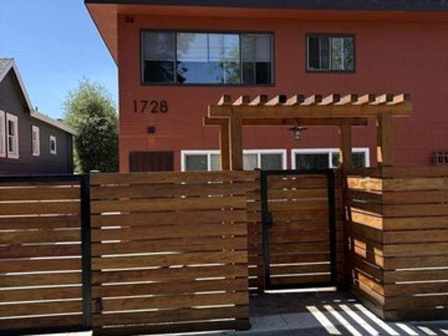 Condo for sale in Berkeley, California