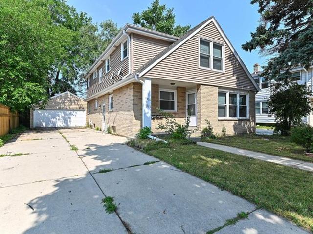 House for sale in Racine, Wisconsin
