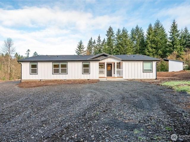 House for sale in Castle Rock, Washington