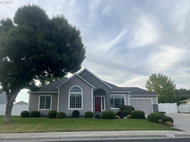 House for sale in Oregonia