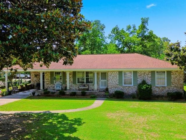 House for sale in Moncks Corner, South Carolina