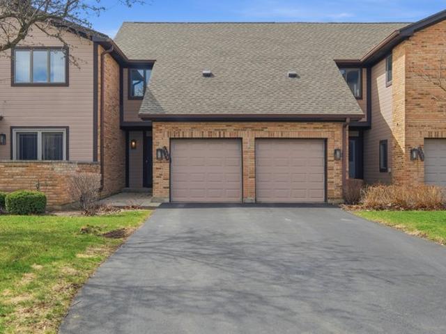 Townhouse for sale in Hoffman Estates, Illinois