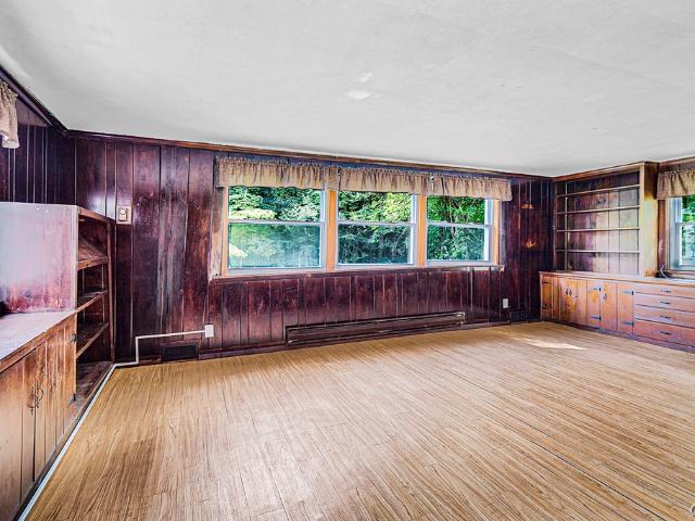 House for sale in Oneida, New York