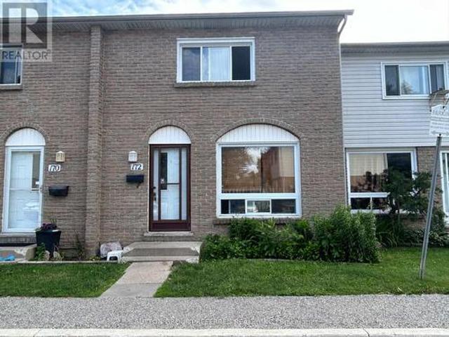 Townhouse for sale in Arva, Ontario