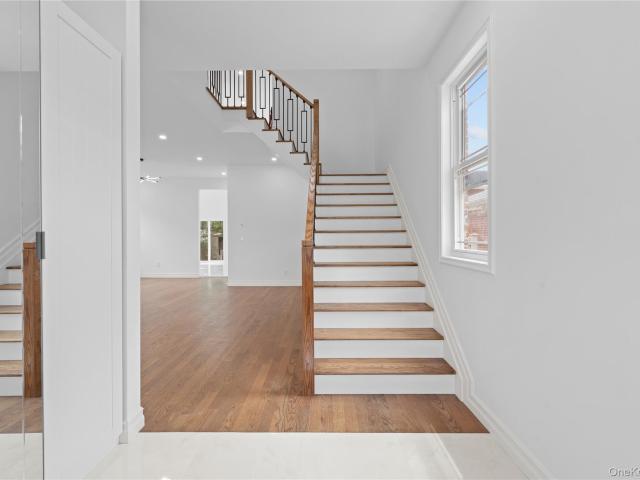 House for sale in Queens, Arverne