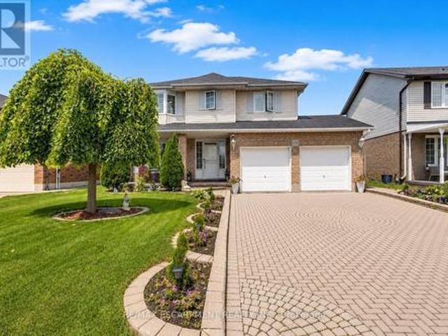 House for sale in Ancaster, Ontario