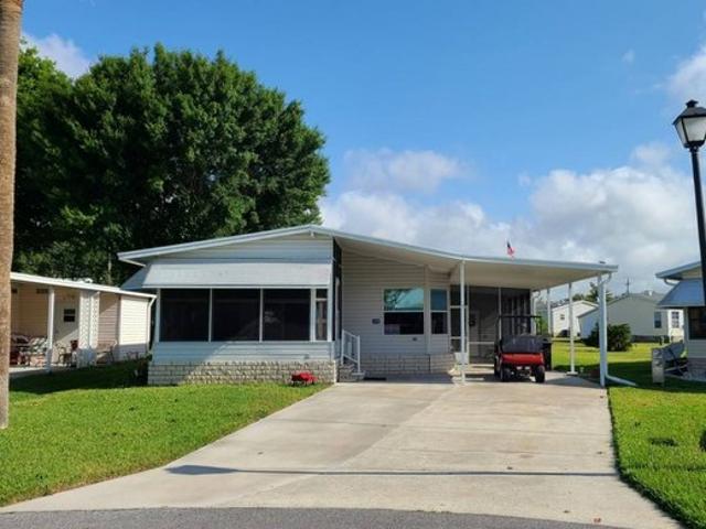 House for sale in Auburndale, Florida