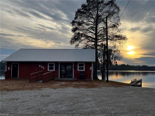 Townhouse for sale in Hertford, North Carolina